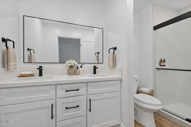 5720 Owensmouth Avenue 125, Woodland Hills, CA 91367