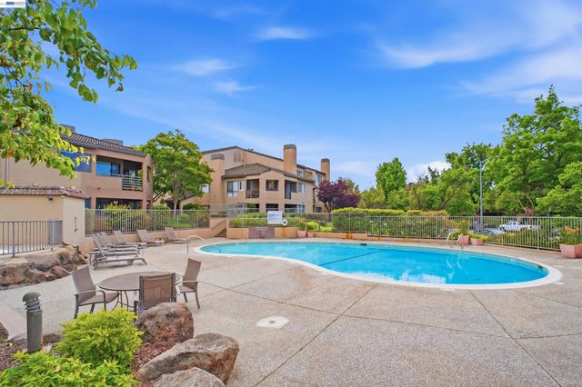 39078 Guardino Dr 208, Fremont, CA 94538