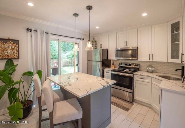 96 East Avenue unit 82, Atlantic Highlands, NJ 07716