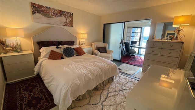 2708 SW 14TH DRIVE 220, Gainesville, FL 32608