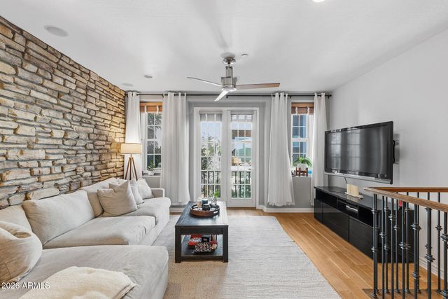 2454 E ROMA Avenue, Phoenix, AZ 85016