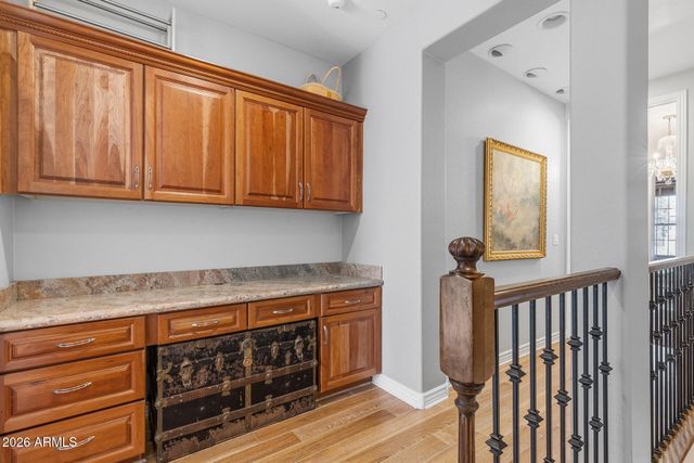 2454 E ROMA Avenue, Phoenix, AZ 85016