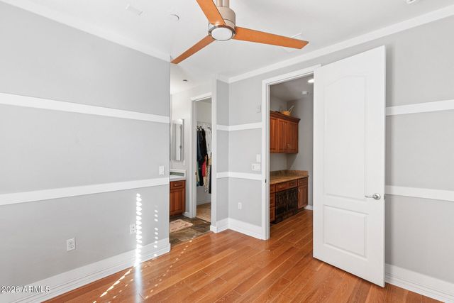 2454 E ROMA Avenue, Phoenix, AZ 85016