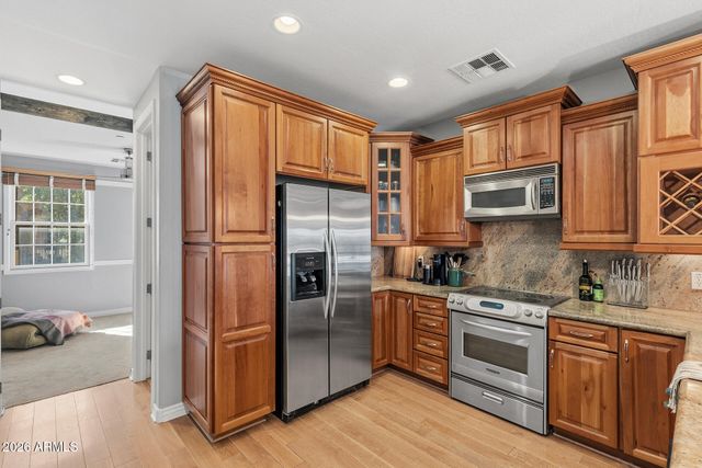 2454 E ROMA Avenue, Phoenix, AZ 85016