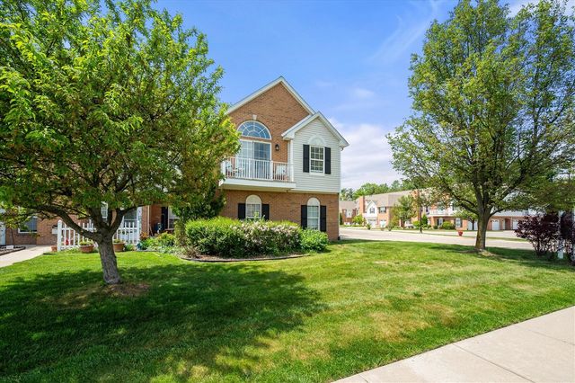 597 Olde English Circle, Howell, MI 48855