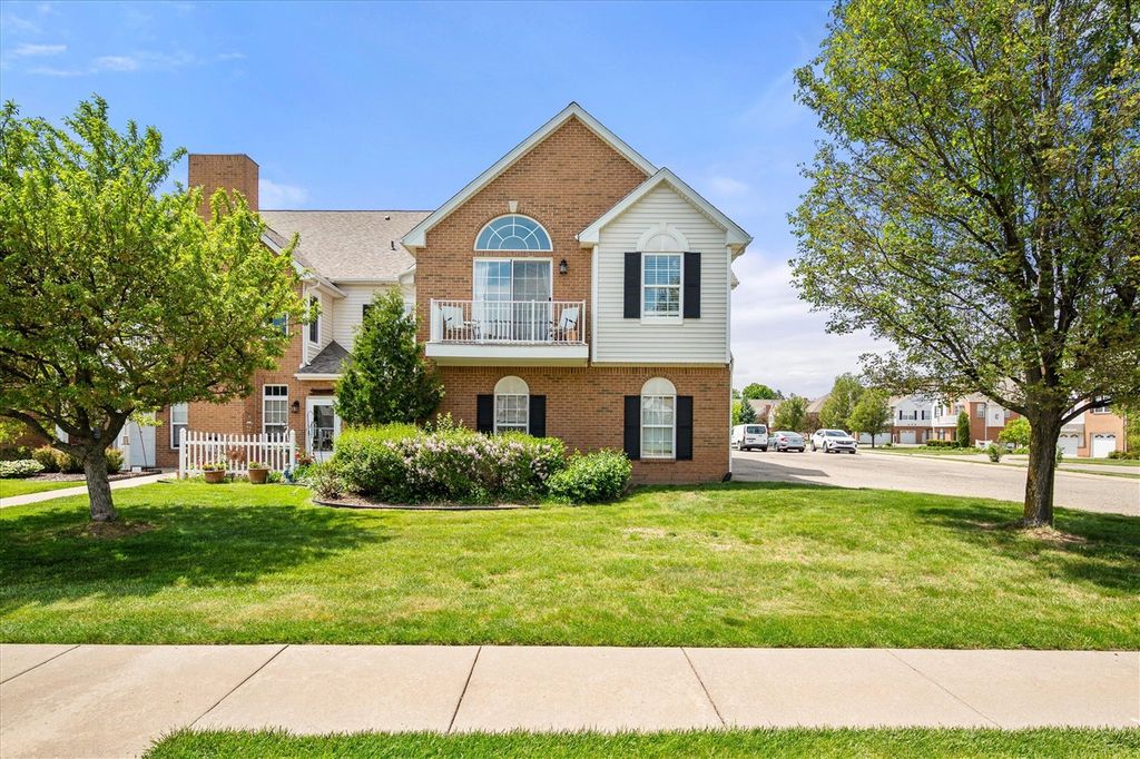 597 Olde English Circle, Howell, MI 48855