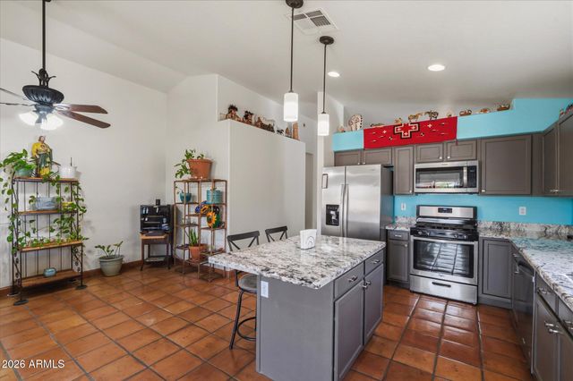 20648 N 8TH Street, Phoenix, AZ 85024