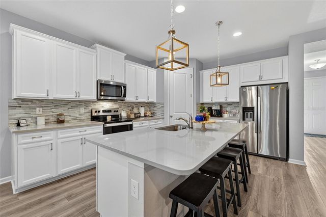 11404 BLUE WOODS DRIVE, Riverview, FL 33569