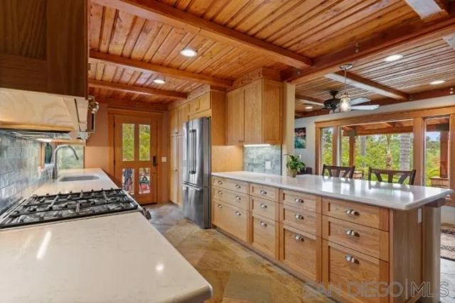 3097 Green Heather Lane, Fallbrook, CA 92028