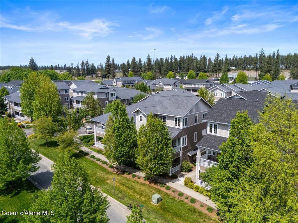 4445 Greenchain LOOP, APT 3, Coeur d'Alene, ID 83814 photo 4