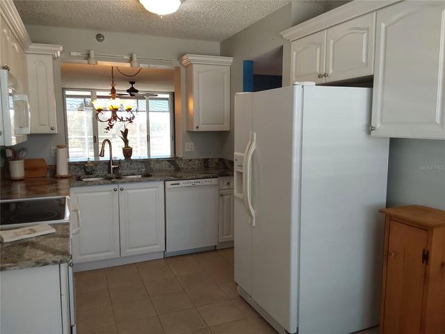 3730 PINEBROOK CIRCLE 404, Bradenton, FL 34209