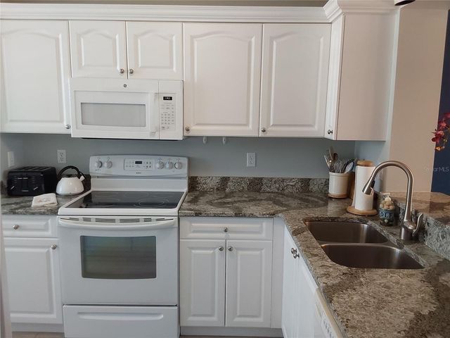 3730 PINEBROOK CIRCLE 404, Bradenton, FL 34209