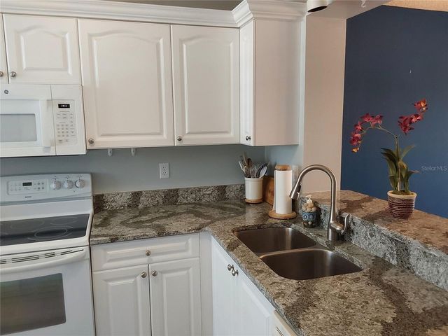 3730 PINEBROOK CIRCLE 404, Bradenton, FL 34209