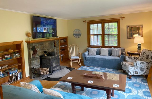 116 Teacher Road, Jamaica, VT 05343
