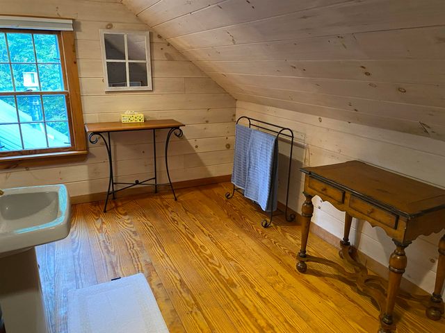 116 Teacher Road, Jamaica, VT 05343