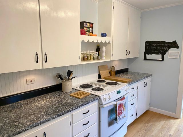 116 Teacher Road, Jamaica, VT 05343
