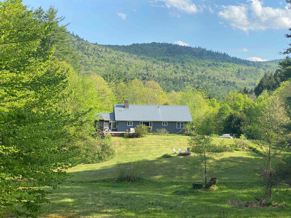 116 Teacher Road, Jamaica, VT 05343