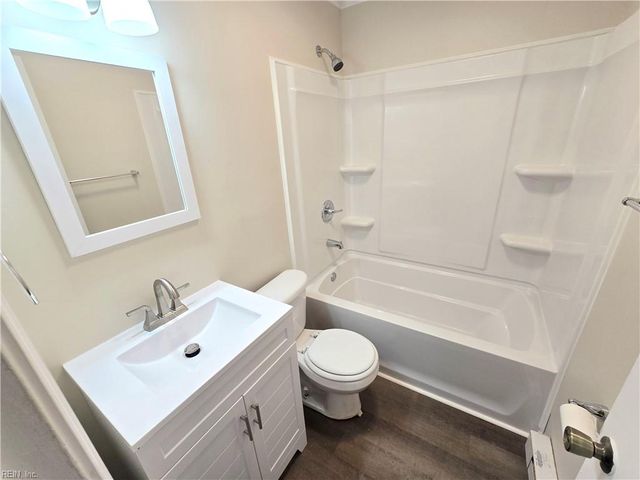 1126 Sparrow Rd Apt 4, Chesapeake, VA 23325