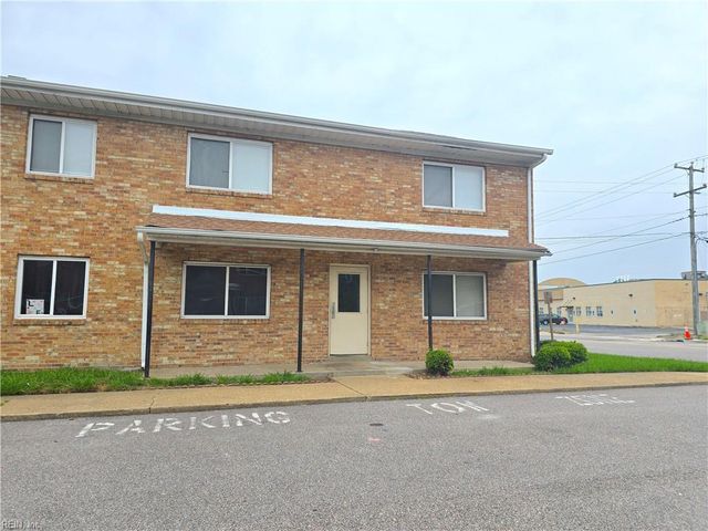 1126 Sparrow Rd Apt 4, Chesapeake, VA 23325