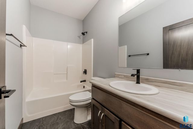 27575 475th Ave Avenue, Worthing, SD 57077