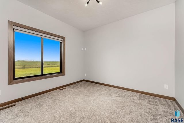 27575 475th Ave Avenue, Worthing, SD 57077