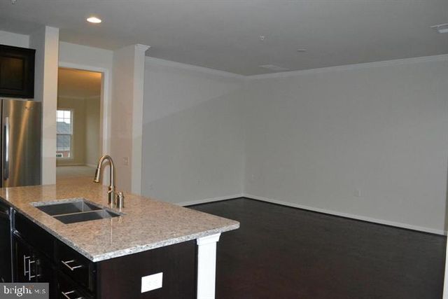 20704 ERSKINE TER, Ashburn, VA 20147