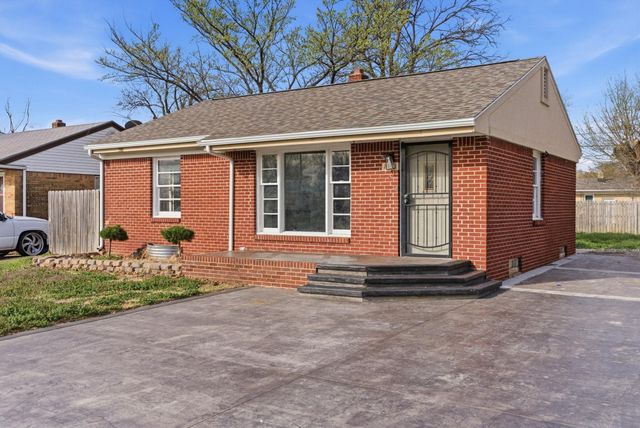 2701 N Litchfield Ave, Wichita, KS 67204