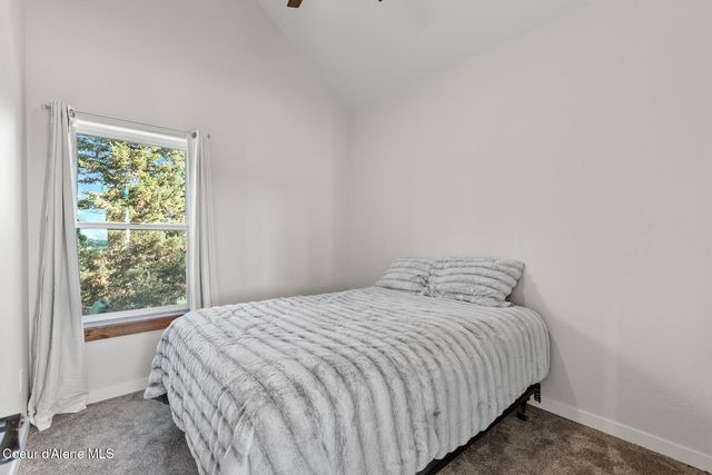 10824 N Payment Peak Rd, Hauser, ID 83854