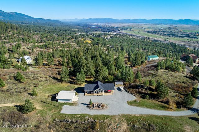 10824 N Payment Peak Rd, Hauser, ID 83854