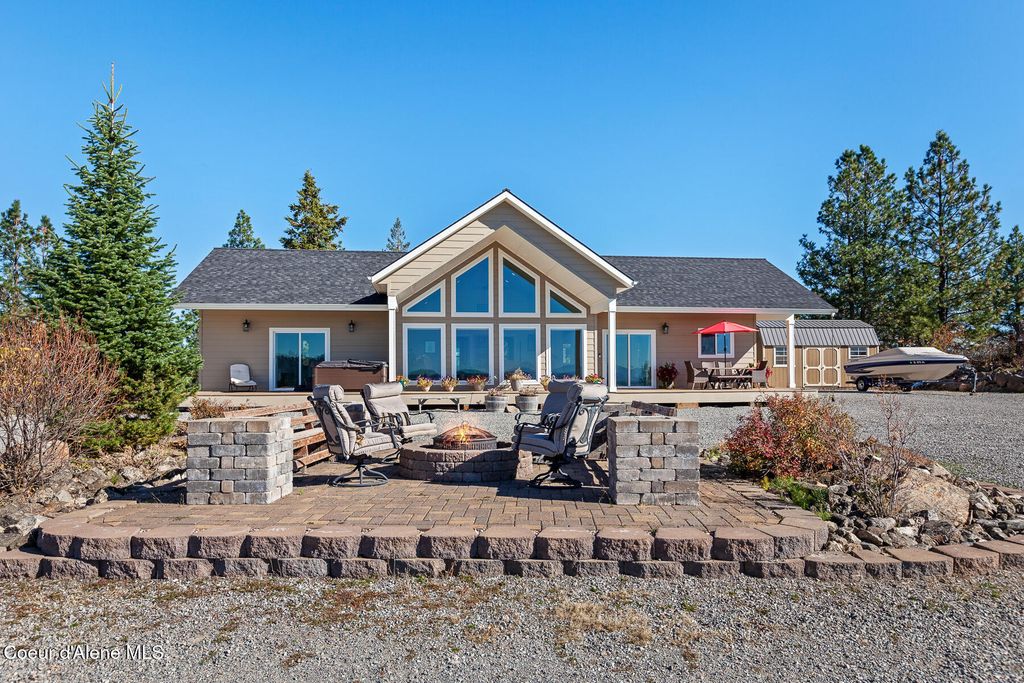 10824 N Payment Peak Rd, Hauser, ID 83854 photo 2