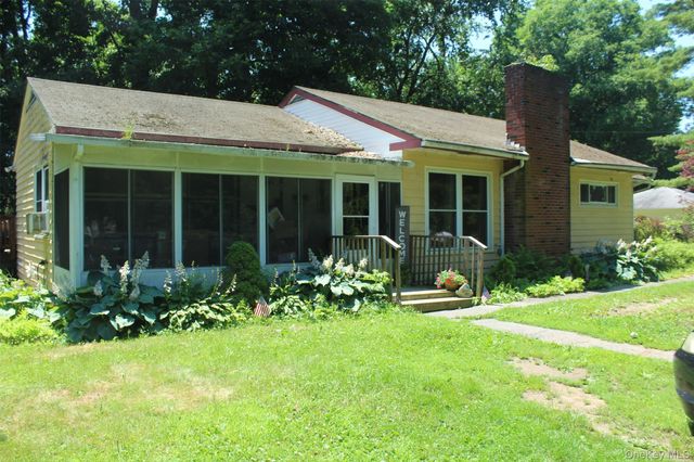 18 Wicks Avenue, Pine Plains, NY 12567