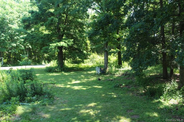 18 Wicks Avenue, Pine Plains, NY 12567