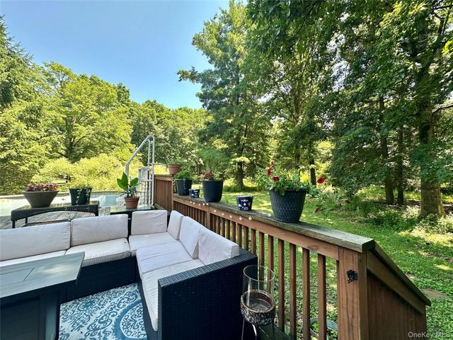 18 Wicks Avenue, Pine Plains, NY 12567