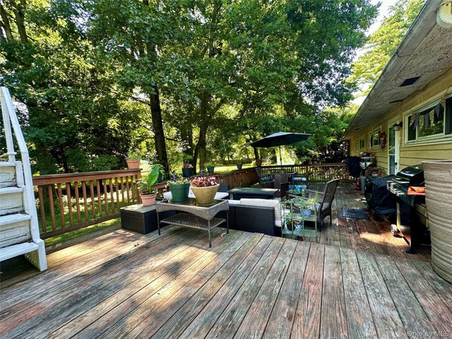 18 Wicks Avenue, Pine Plains, NY 12567