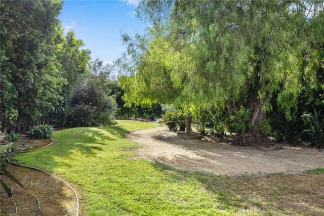 1201 S 10th Ave, Arcadia, CA 91006