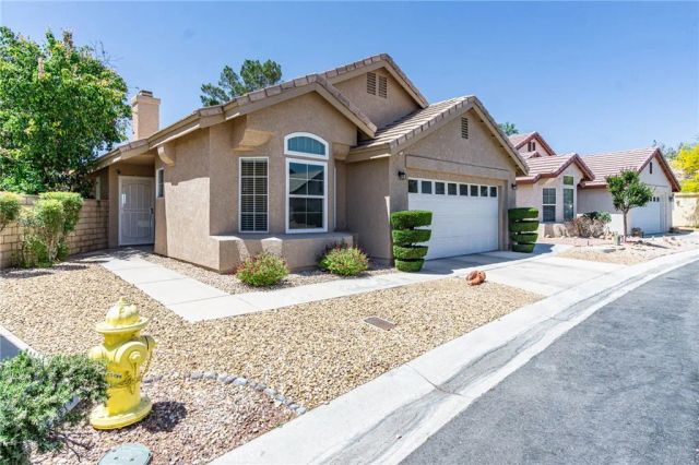11342 Sawgrass Bend, Apple Valley, CA 92308