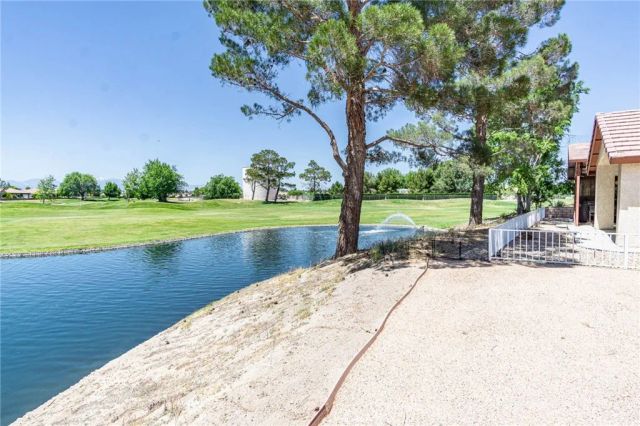 11342 Sawgrass Bend, Apple Valley, CA 92308