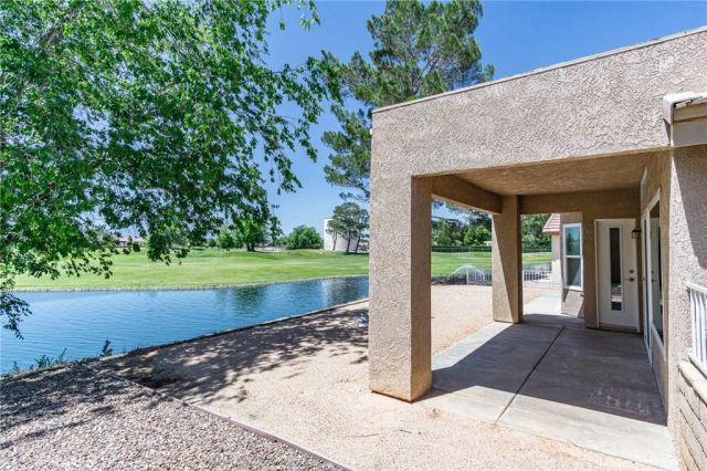 11342 Sawgrass Bend, Apple Valley, CA 92308