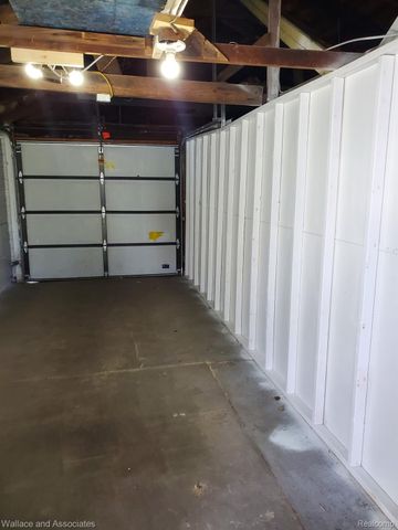 1918 7th, Port Huron, MI 48060