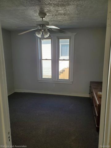 1918 7th, Port Huron, MI 48060