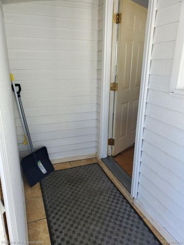 1918 7th, Port Huron, MI 48060