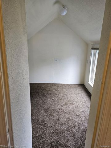 1918 7th, Port Huron, MI 48060