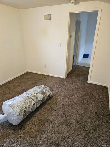 1918 7th, Port Huron, MI 48060