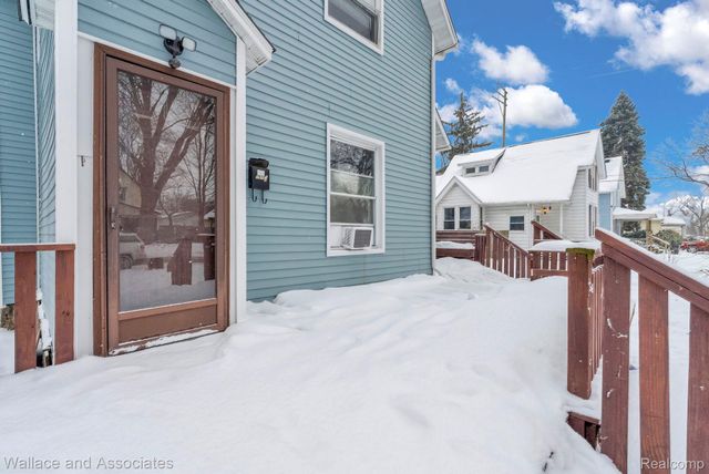 1918 7th, Port Huron, MI 48060