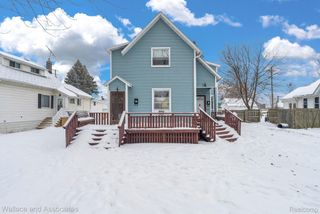 1918 7th, Port Huron, MI 48060