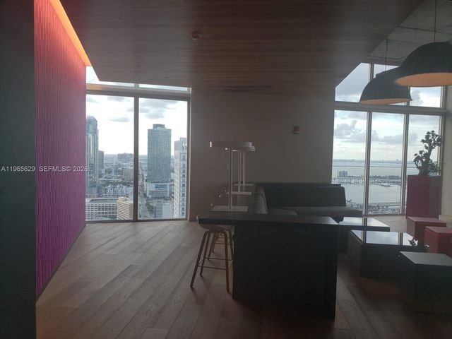 151 SE 1st St 1808, Miami, FL 33131