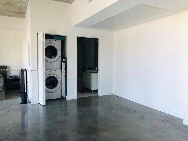 151 SE 1st St 1808, Miami, FL 33131