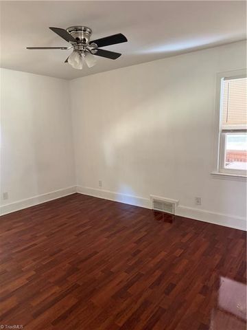439 Meadowview Drive, Winston-salem, NC 27107