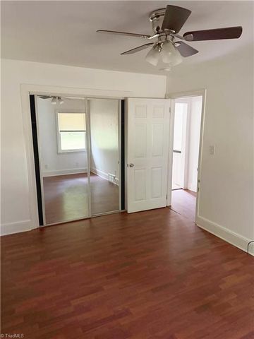 439 Meadowview Drive, Winston-salem, NC 27107