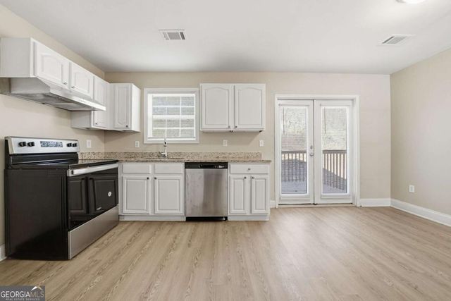 1240 Pinedale Circle NW, Conyers, GA 30012